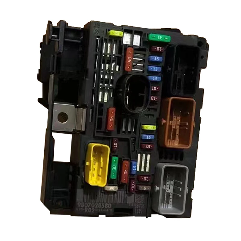 Engine  Box Fuse Box R02 BSI 9666700180 9661281580 9675879380 for Peu geot 3008 Citroen C5