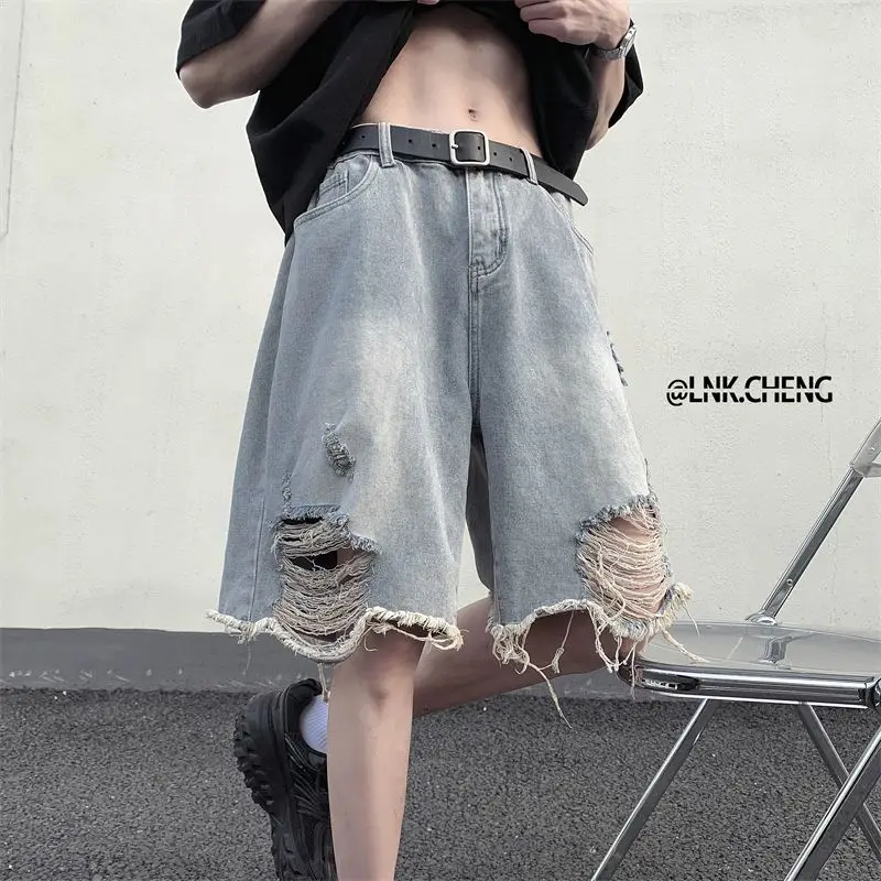 

Мужские свободные широкие рваные джинсовые шорты в стиле ретро с пятью точками