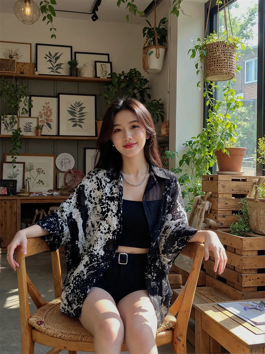 Modische, leichte Hemden für Damen, Blumenmuster, Knopfleiste, Bluse mit Puffärmeln, Spitzenspleißen für den täglichen Sommer, Bürokleidung