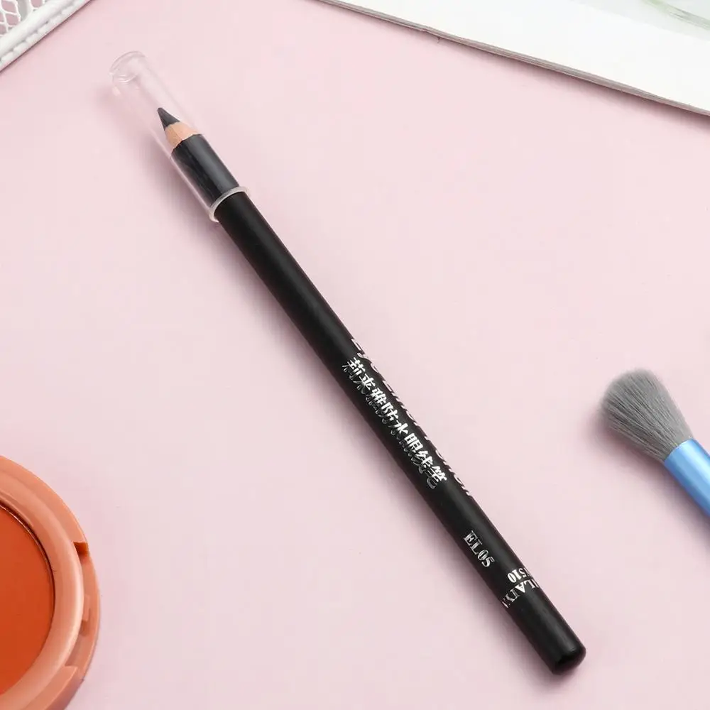 美しさが長続きする滑らかな黒のメイクアップツール 防水アイライナーペンシル