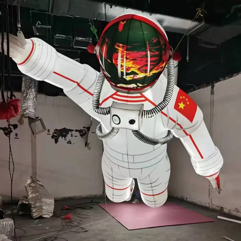 

Надувные космонавты с воздуходувками, космическими и авиационными воздухами, рекламным реквизитом для мероприятий