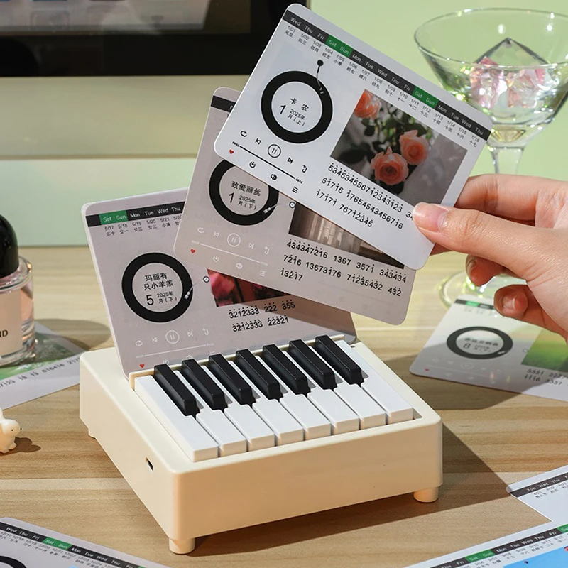 15 キーピアノカレンダー 2025 音楽シートおもちゃデスクトップ周辺装飾品音楽カレンダーカードギフトファンのための