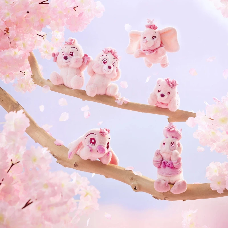 

Disney official spring cherry Winnie the Pooh Shi Diqi Chichititi plush doll pendant birthday gift.