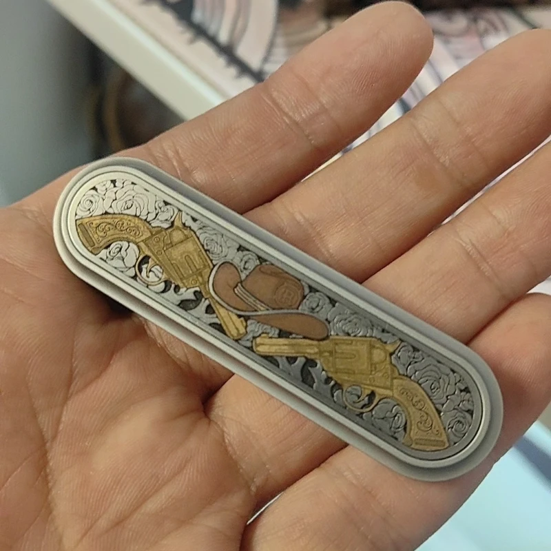 ROGUE Meat Pigeon Qiao Crispy Stick EDC decompression push card, gun flower limited edition, metal material, price negotiable