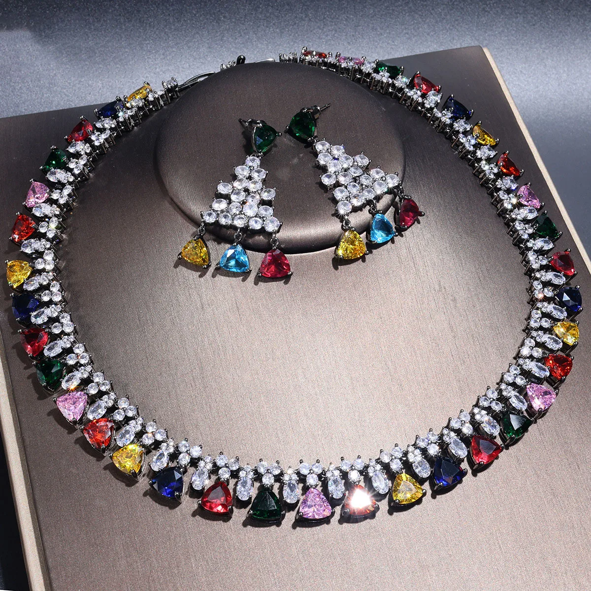 Popular Fashion Exquisite Accessories Colorful Necklaces and Earrings Jewelry Set Women's Wedding Ball Travel Gift M-1124