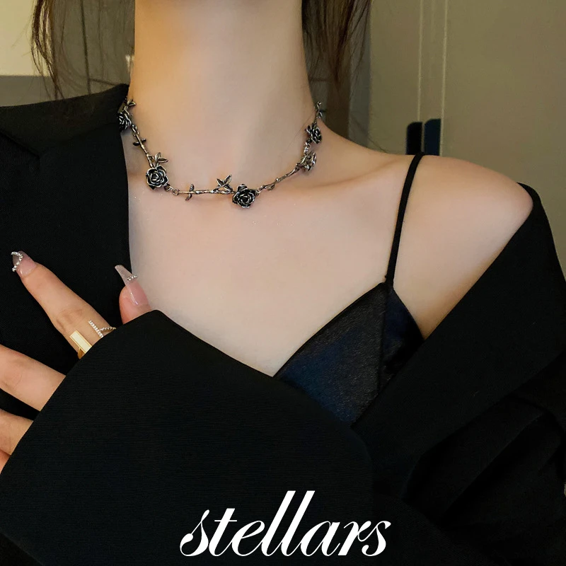 

Retro Trend New Arrival Collarbone Chain China Design Camellia Flower & Leaf Necklace - Unique Temperament Jewelry