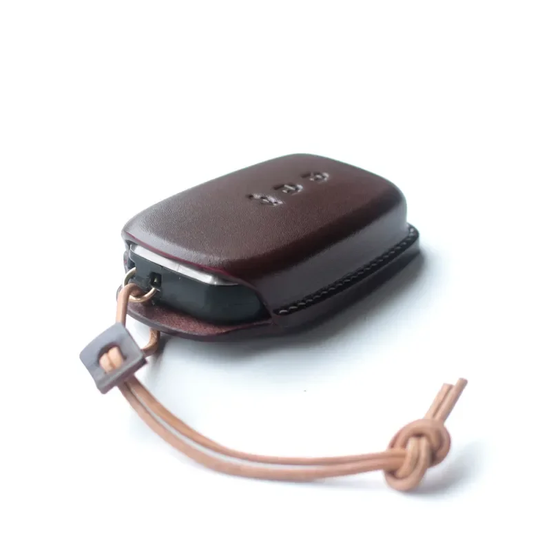 for Toyota Frontier Land Cruiser Levin Camry RAV4 Crown Highlander Leather Handmade Custom Key Cover Bag with Chain