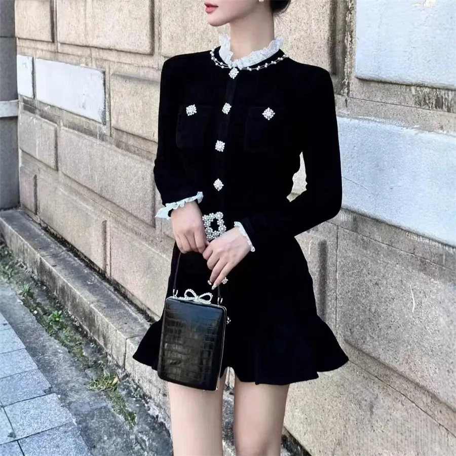 

【Gift Free】2025 Autumn Winter French Elegant Soft Knit Long-Sleeve Mini Dress with Sweet Lace Collar for Women