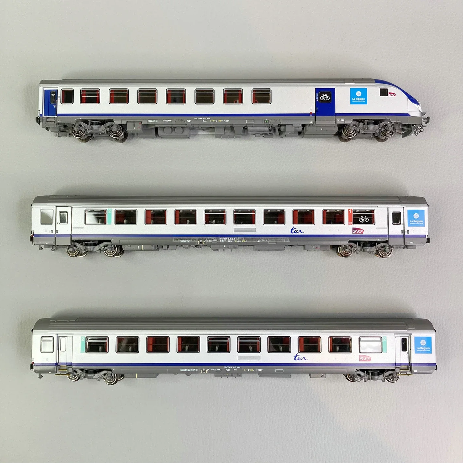 Train Model LS MODEL HO Type 1/87 LSM Intercity Train DC Version 41232 Blue Label 3 Section Set