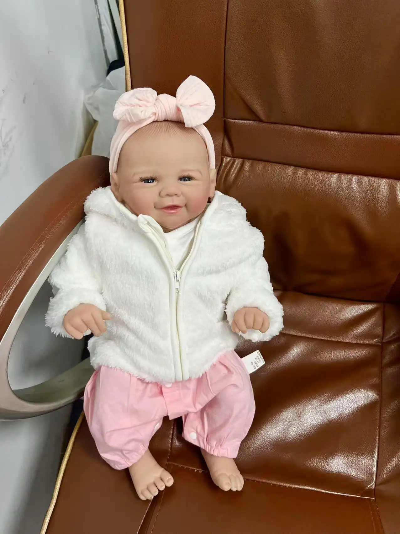 48CM Reborn Baby Dolls Vivienne Real Touch Lebensechte Neugeborene Baby 3D Haut Mehrere Schichten mit sichtbaren Adern Schöne Reborn Puppen
