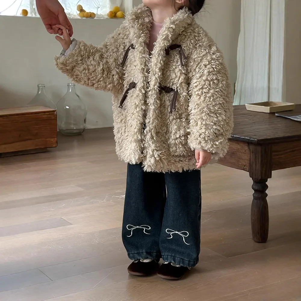 Girls Coat 2024 Winter New Childrens Clothes Girls Baby Foreign Style Sheep Curly Hair Horn Buckle Coat Casual Simple Daily