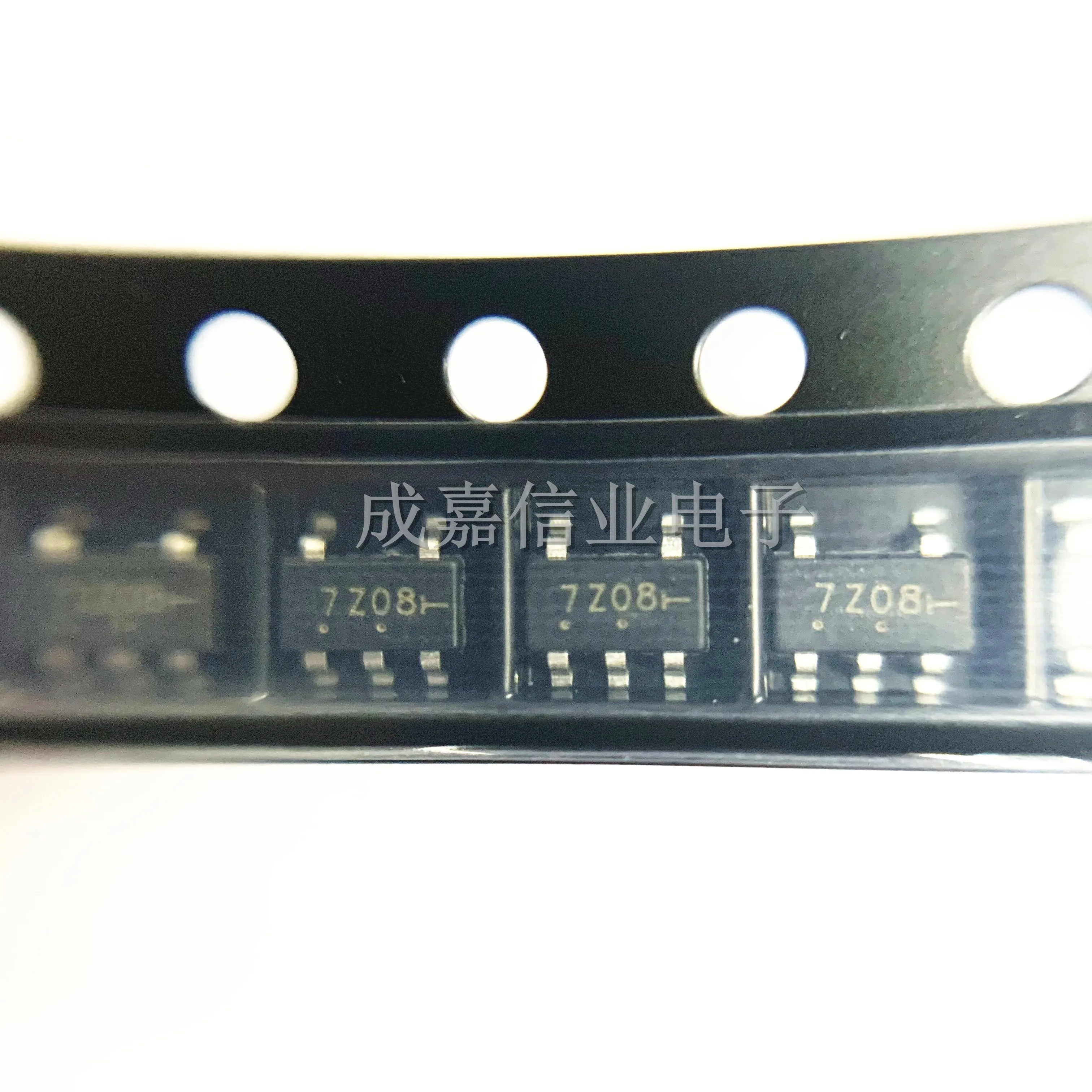 100pcs/Lot NC7SZ08M5X SOT-23-5 MARKING;7Z08 Logic Gates UHS 2-Input AND Gate Operating Temperature:- 40 C-+ 85 C