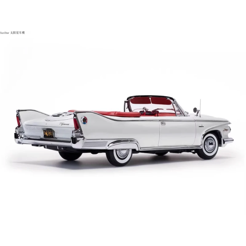 1:18 Scale Diecast Alloy Retro Car Model 1960 Plymouth Convertible Car Toy Vehicle Adult Fans Collection Decoration Gift Display