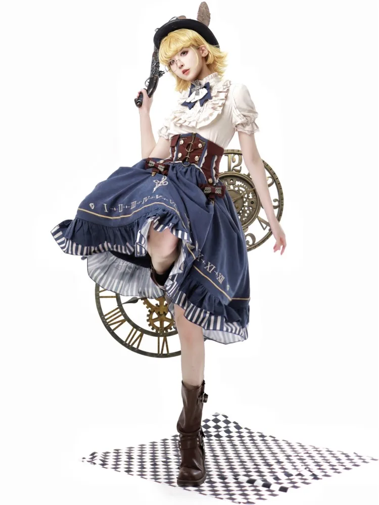 قميص تنورة مكون من قطعتين على طراز البخار