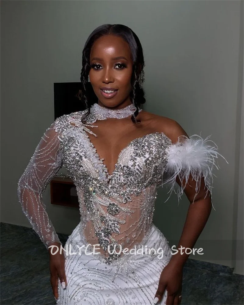 Luxury African Mermaid Wedding Dresses 2023 Elegant One Sleeve Bridal Gowns Crystals Rhinestone Beads Feathers Robe  Customized 