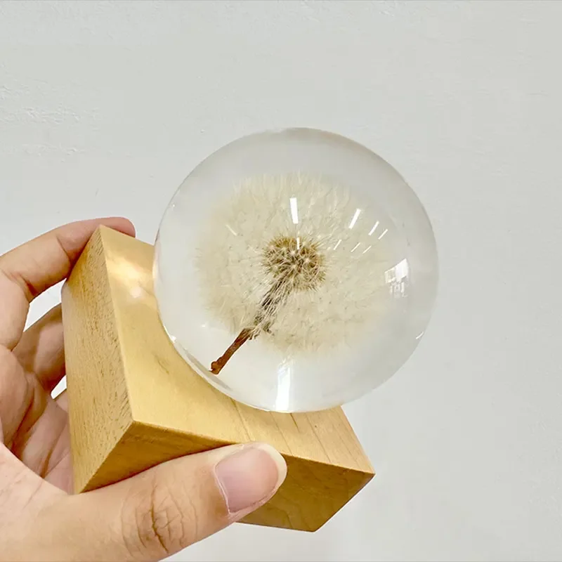 

1pcs Resin Dandelions Crystal Wishing Ball Birthday Gift Dandelions Art Home Desk Accessory Dream Ball Home Decoration 91
