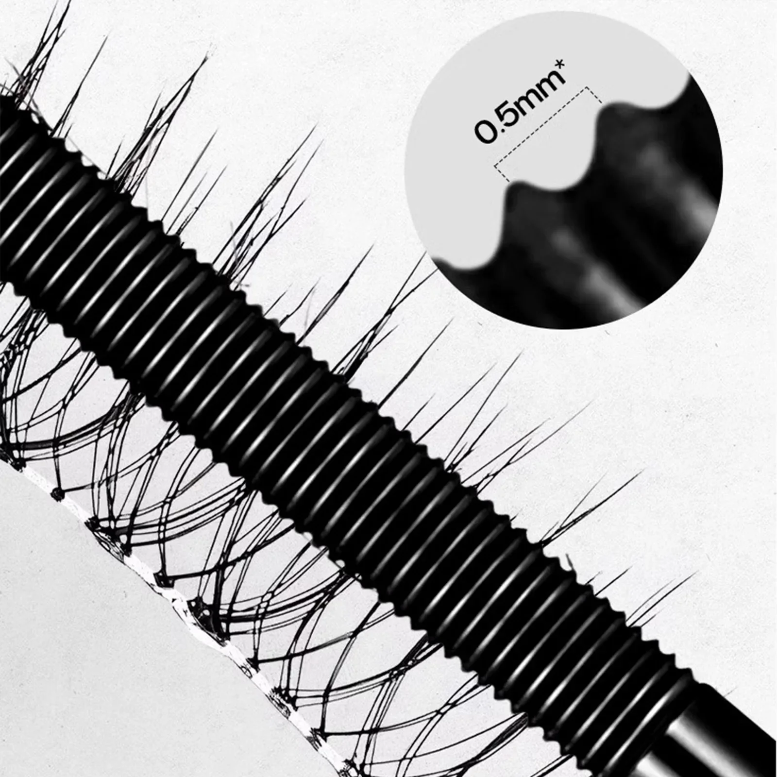 Waterdichte metalen buismascara Zwarte zijdevezel Lang krullend Niet-klontende wimperextensions Spiraalmake-up voor ogen