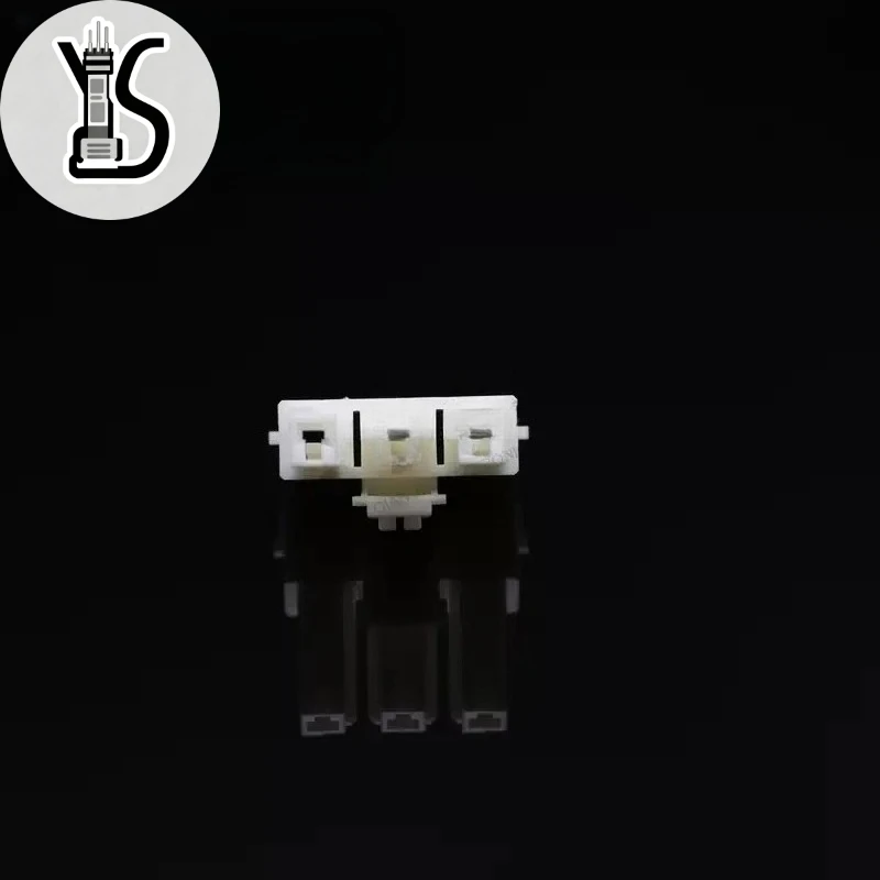 30PCS Genuine connector 179938-1 3P white rubber shell For Automobile Waterproof Connector Aviation Plug