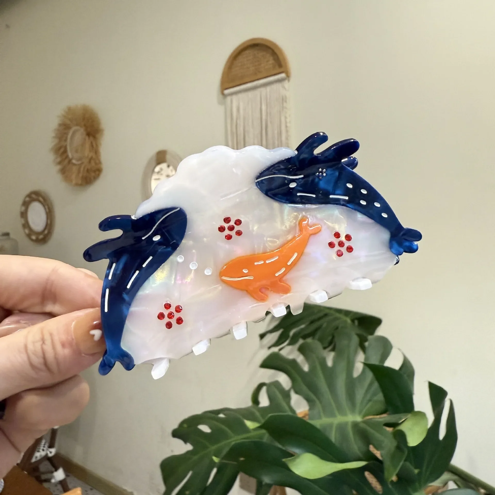 

DS Cute Ocean Series Blue Whale Hair Claw Acetate Claw Clips Summer Marine Animal Crab Hair Clips for Women Hair Accessories