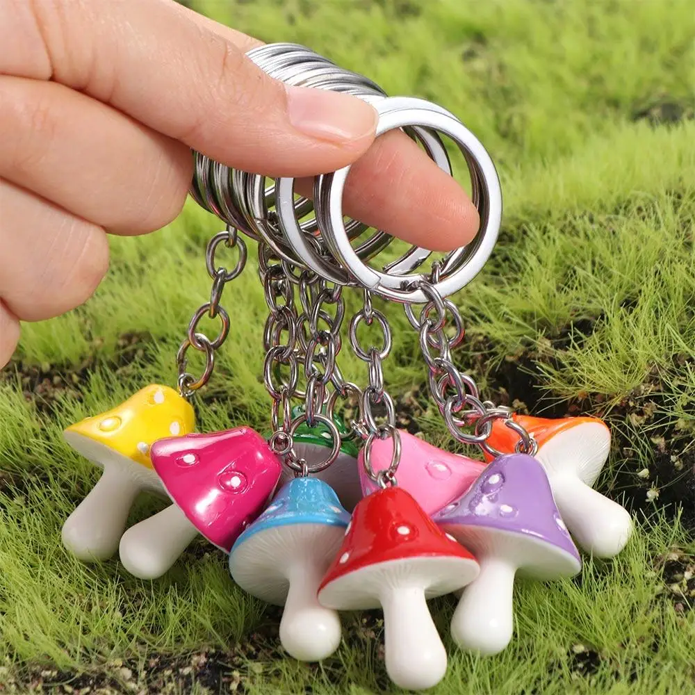 Handbag Decor Cartoon Mushroom Keychains 8 Color Creative Mushroom Pendant Resin Simulated Plant Key Ring Bag Pendant