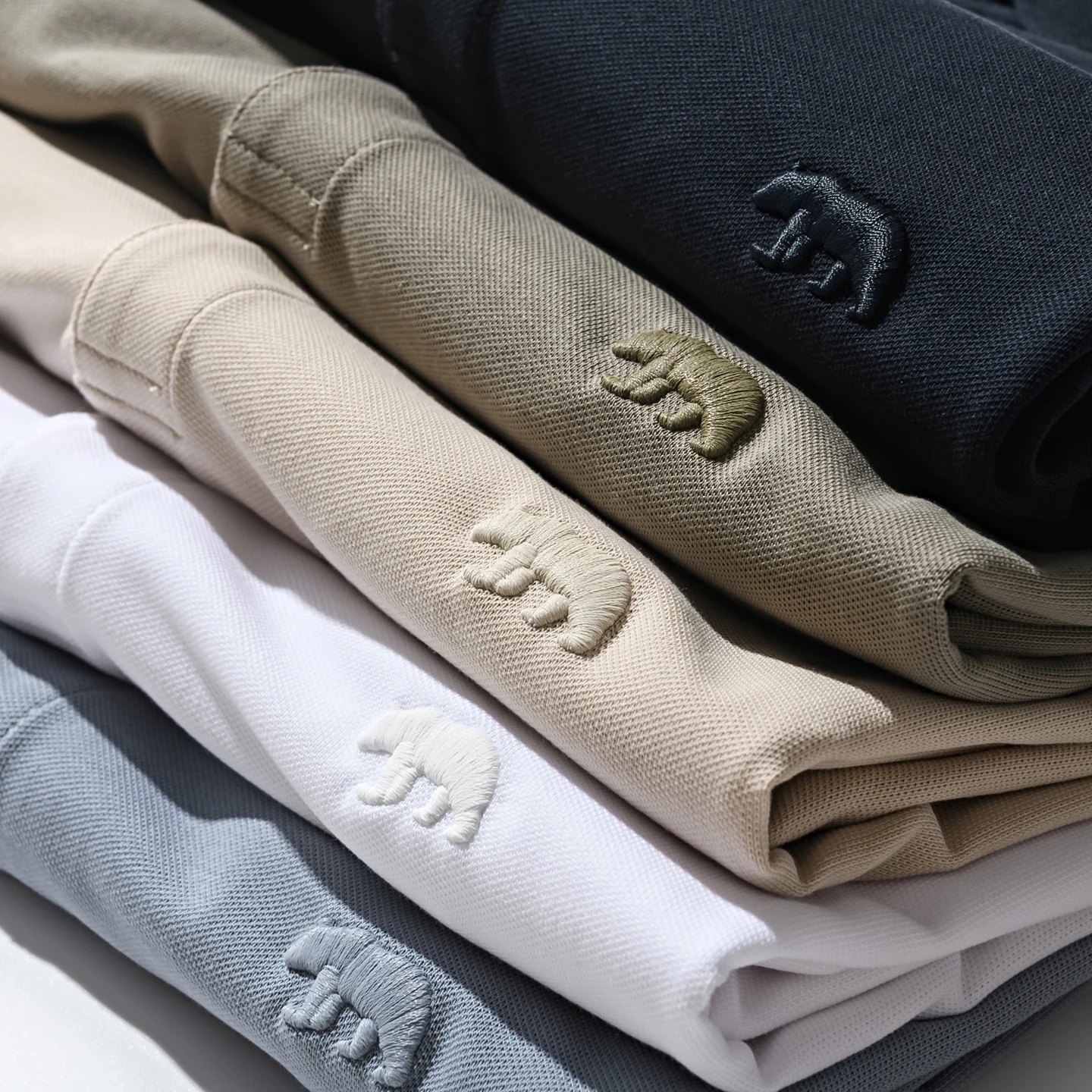 Exquisite Embroidery! Breathable Summer Men's  Shirt Pure Color Cool Feeling Casual Short Sleeve Turn-down Collar T-shirt