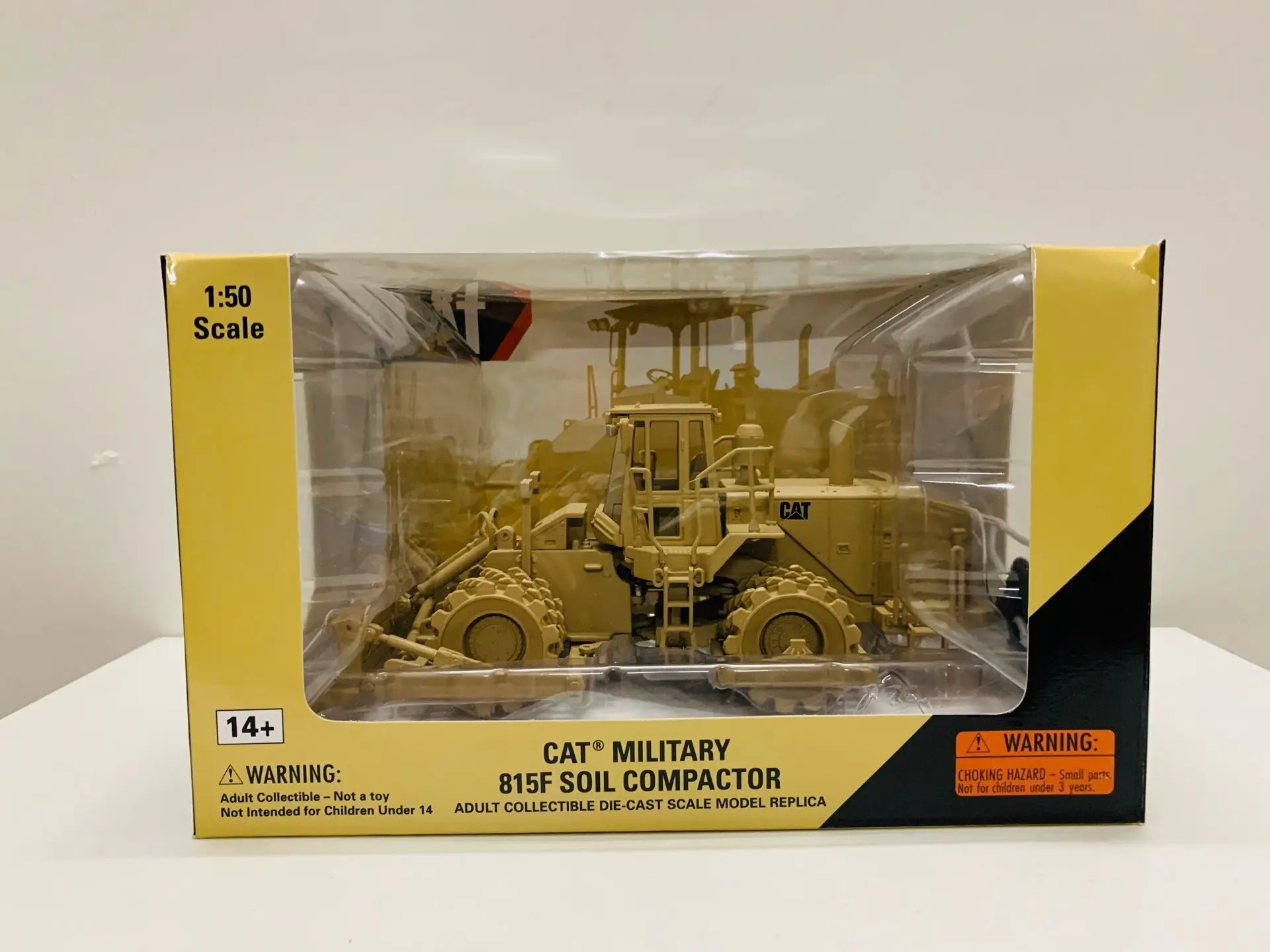 Military 815F Soil Compactor 1:50 Scale DieCast Model 55254