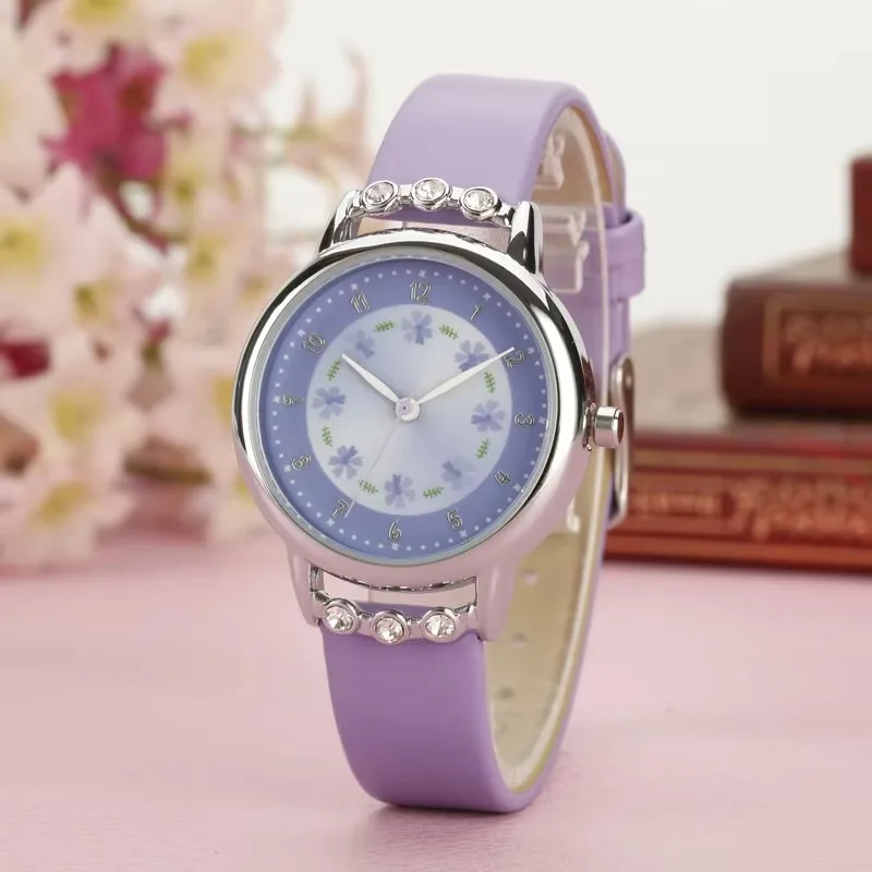 UTHAI CQ09 Fashion and Simple Children's Watch Quartz Flower Girl Watch Princess Leather Quartz Watch Water Diamond Retro Clock