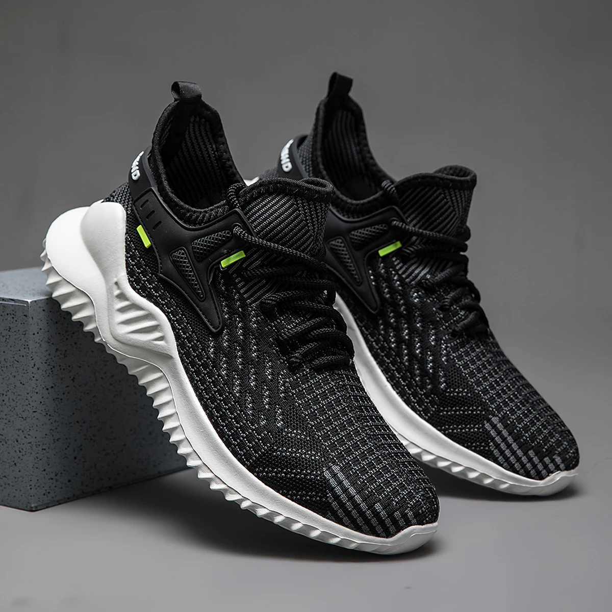 Herren-Outdoor-Wander- und Laufschuhe in großen Größen, bequeme, lässige, vielseitige, modische Sportschuhe für Paare zum Training