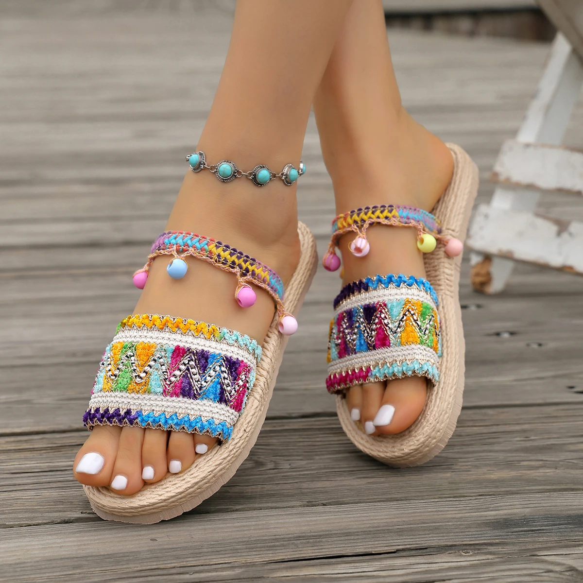 

Women Slippers Fashion Tassel Beach Slippers Outdoor Flat Designer Shoes Women Plus Size Bohemian Ethnic Sandals Slides Women