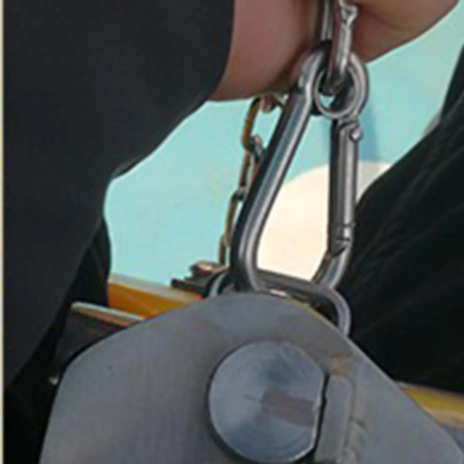 Small Diving Spring Snap Hook Stainless Steel Carabiner Keychain Travel Quick Link Lock for Outdoor Activities and Camping Use