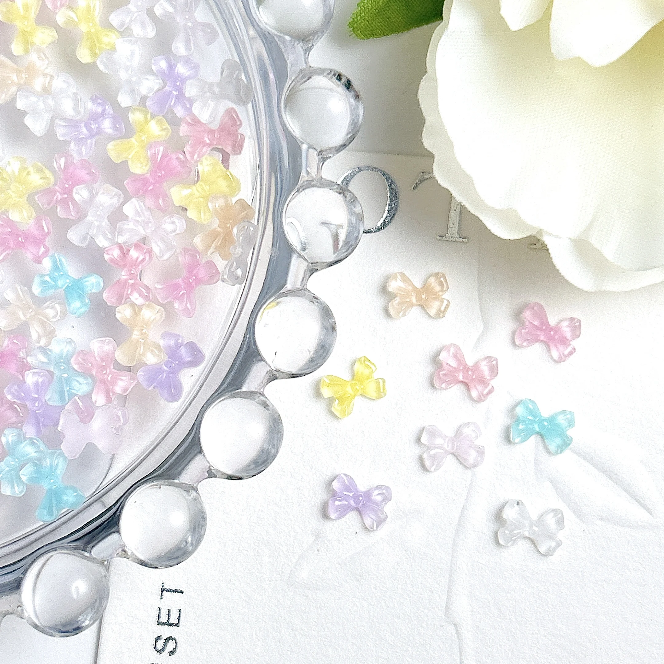 50Pcs Adorable Mini Ties Resin Nail Charms Translucent Jelly Colorful Bowknots Nail Art Accessories for DIY Hairpin Nails Crafts
