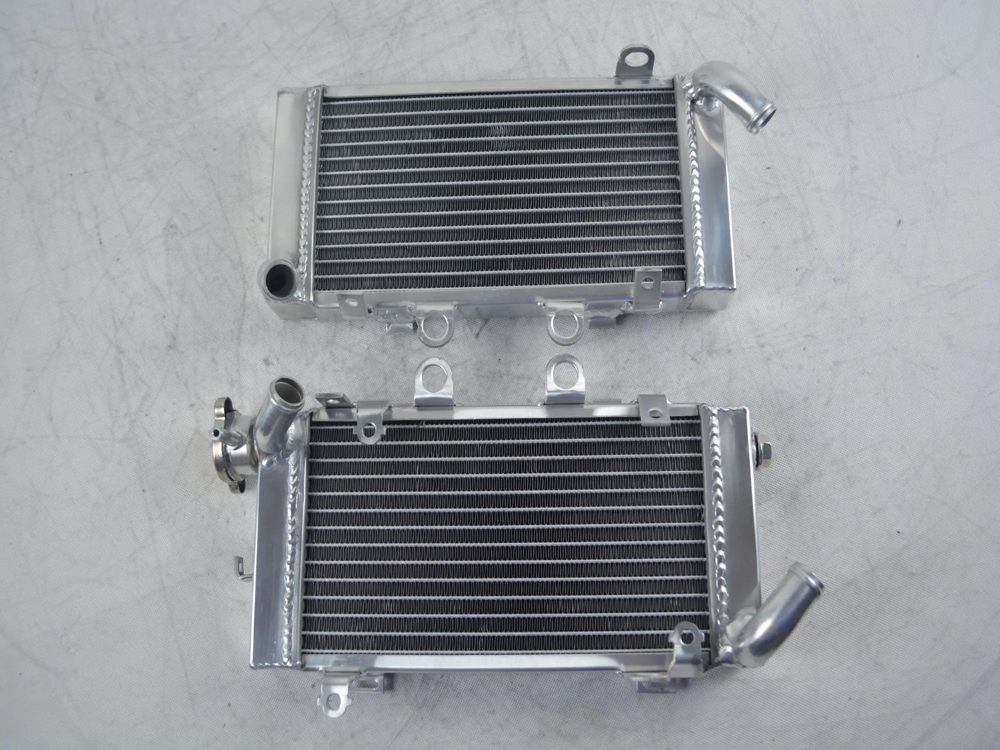 

Aluminum Radiator For 1999-2009 Honda XL1000V Varadero Cooler Cooling Coolant 1999 2000 2001 2002 2003 2004 2005 2006 2007 2008