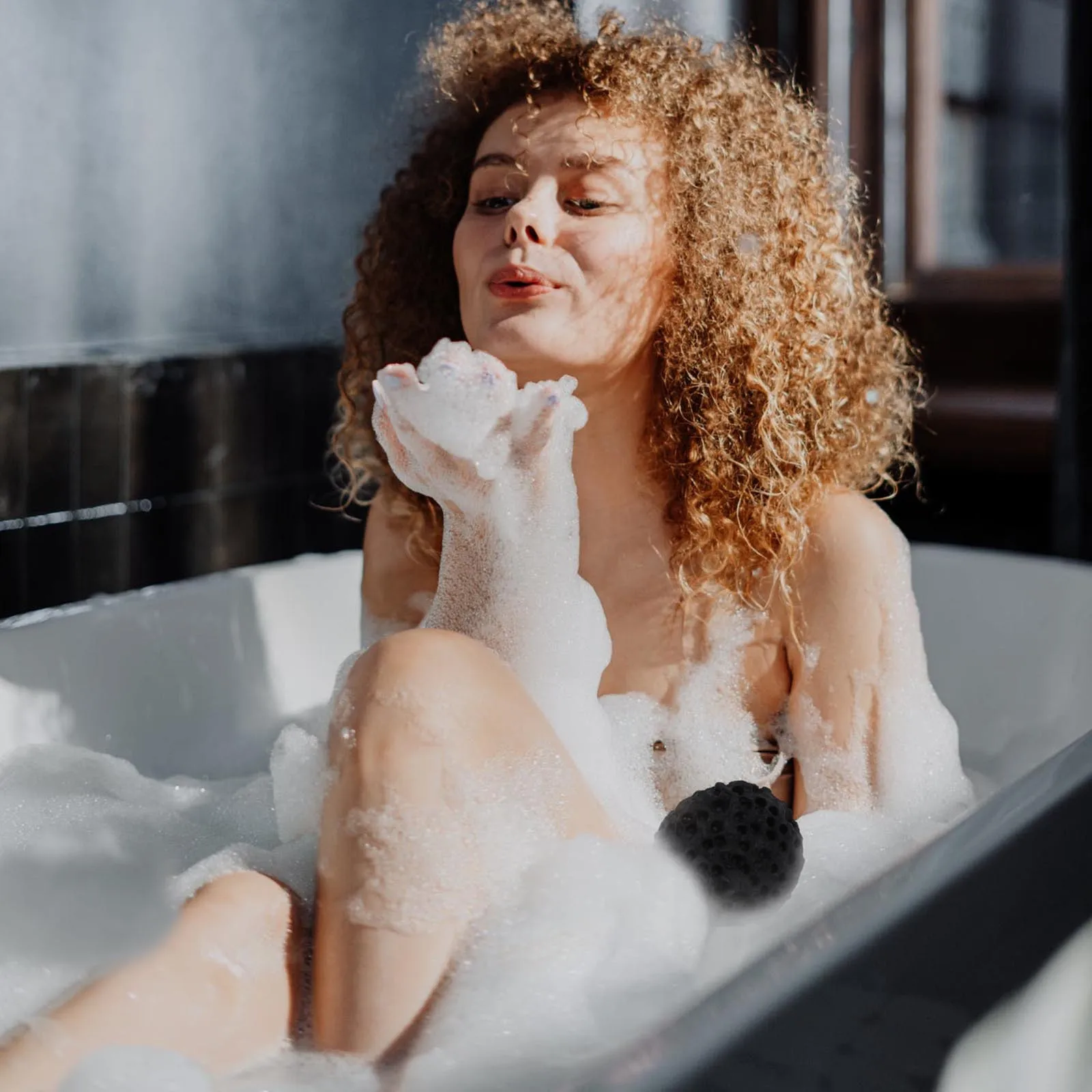 

2Pcs Honeycomb Seaweed Sponge Bath Ball Body Cleaning Scrubber Shower Sponge Deep Cleansing Bath Supplies for