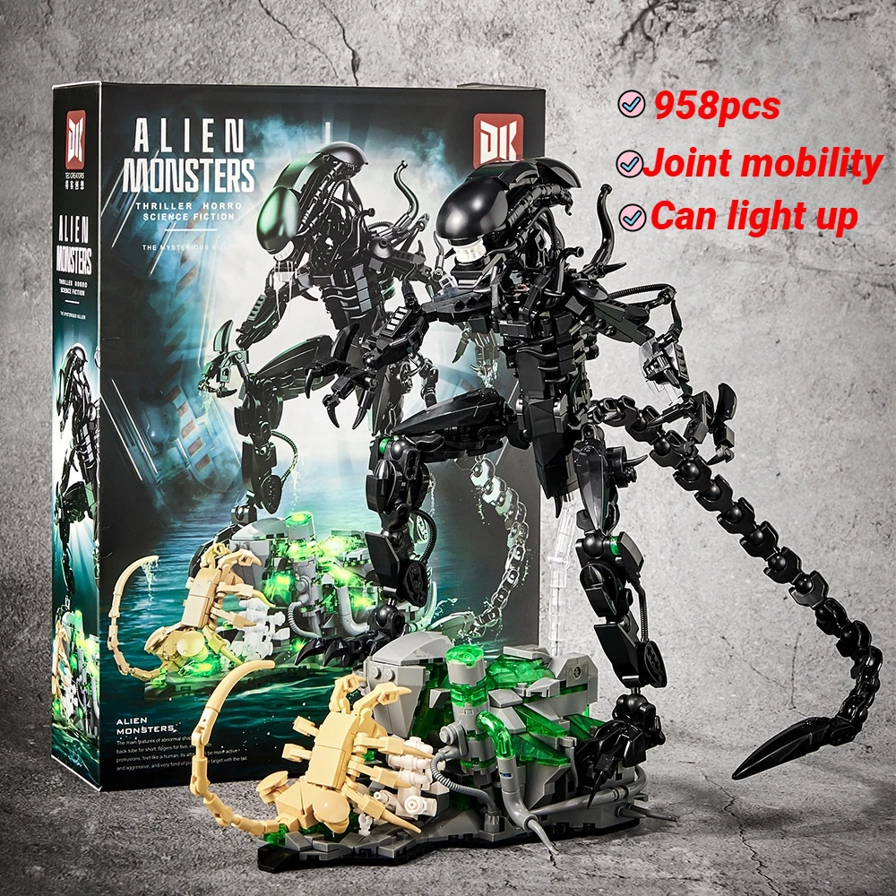 

New Alien Monster Building Blocks Poseable Sci Fi Creature Model Kit Desktop Display Gift for Adults Kids