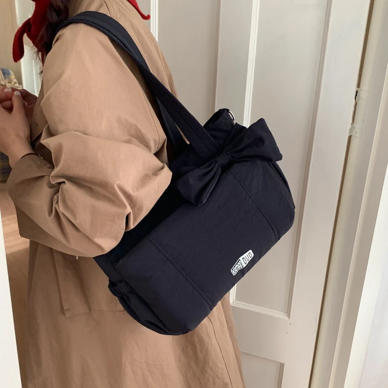 

2026, модные простые милые сумки на плечо, распродажа, универсальная женская сумка, нейлоновая однотонная повседневная сумка-тоут большой вместительности