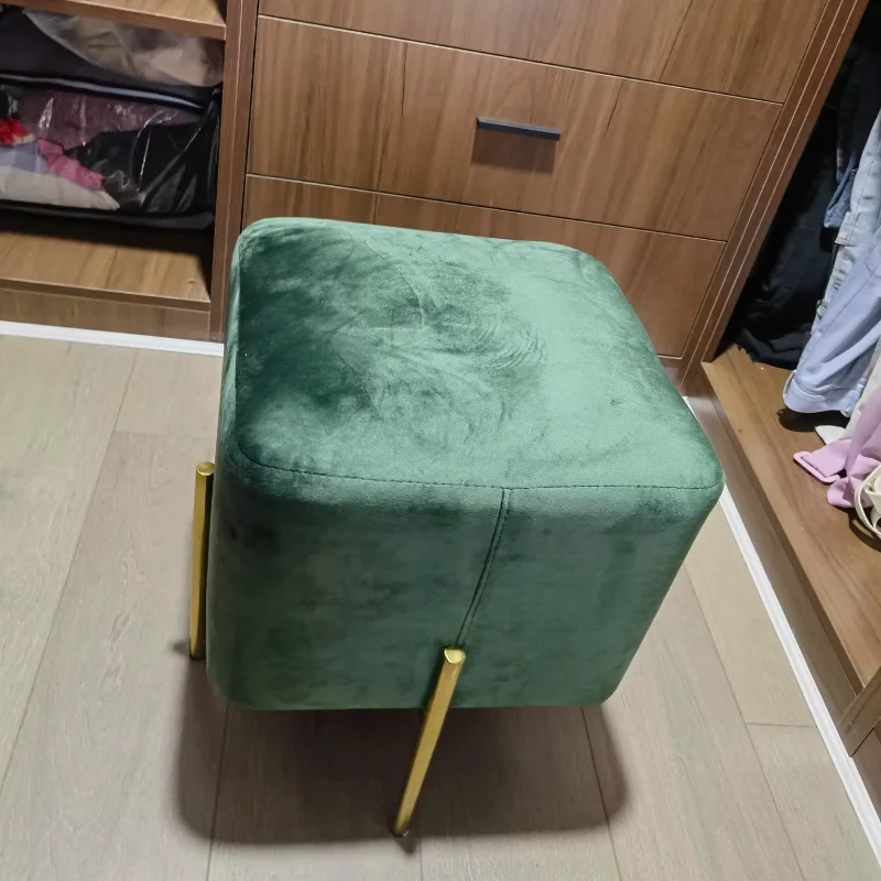 

Stools Nordic Light Luxury Wrought Iron Shoe Changing Stool Sofa Small Square Stool Modern Living Room Velvet Fabric Ottomans