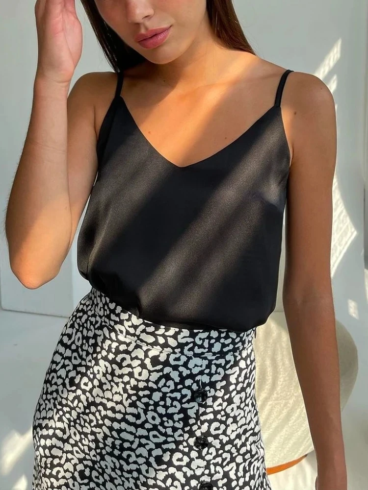 Spaghetti Strap Top Women Halter V Neck Basic White Cami Sleeveless Satin Silk Tank Tops Women Summer 2026 Camisole