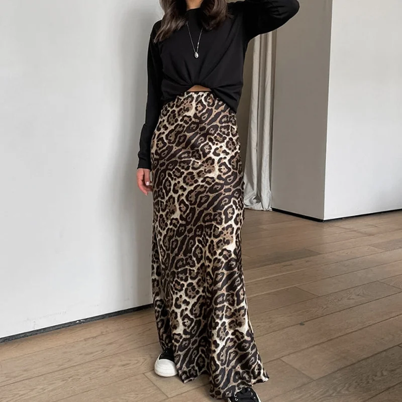 Leopard Print Simple Slim Fit Half Skirt Autumn New Versatile Niche Trend High Waisted Women Casual Commuting Half Length Skirt