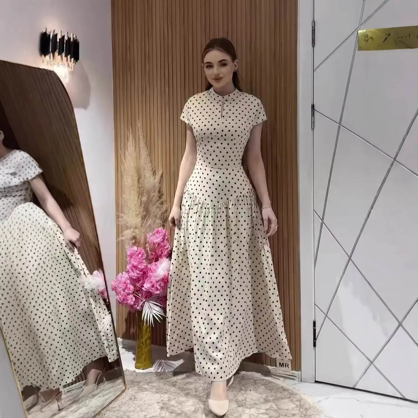 

2026 Spring New Elegant Slim-fit Short-sleeve Long Polka Dot Dress For Women Robe Abaya Ramadan Dubai Luxury Islam Elegant