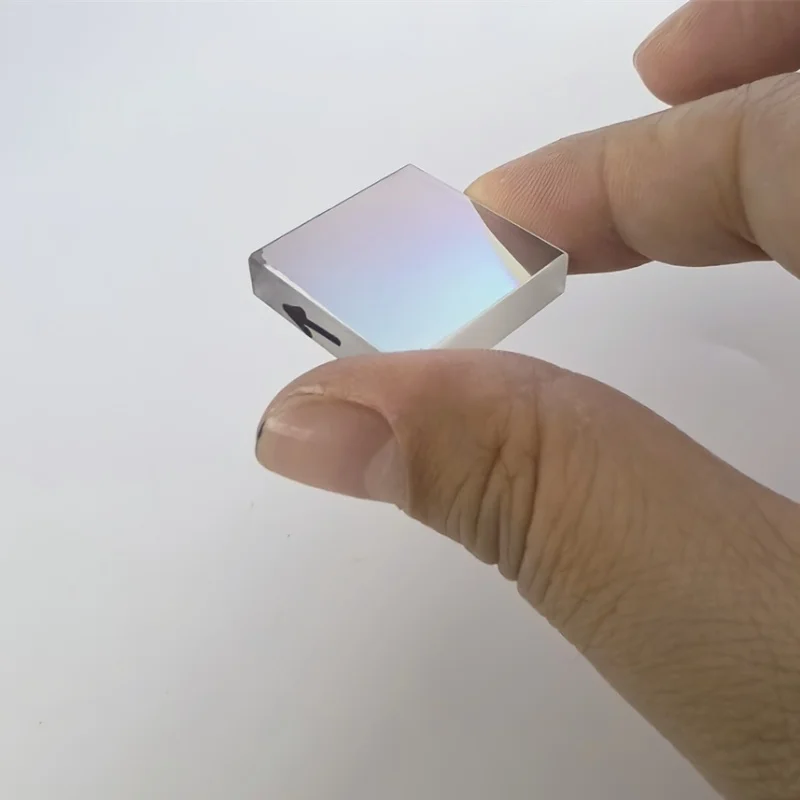 25x25mm 600 Lines Ruled Diffraction Grating K9 Optical Glass Working Wavelength 400-1000nm Blaze Wavelength 780nm