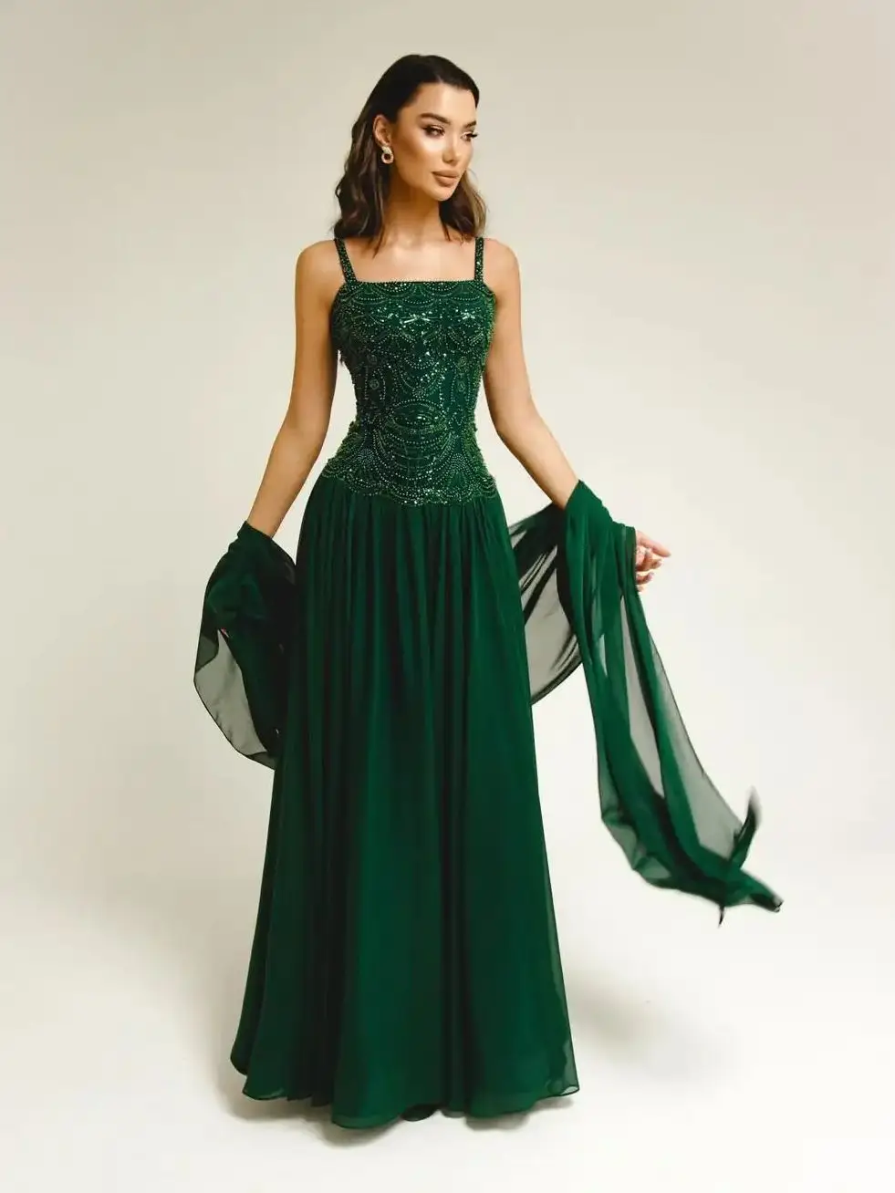 Ofherown verde esmeralda frisado vestido de noite pescoço quadrado sem mangas chiffon vestido de baile com xale festa de formatura vestidos de casamento