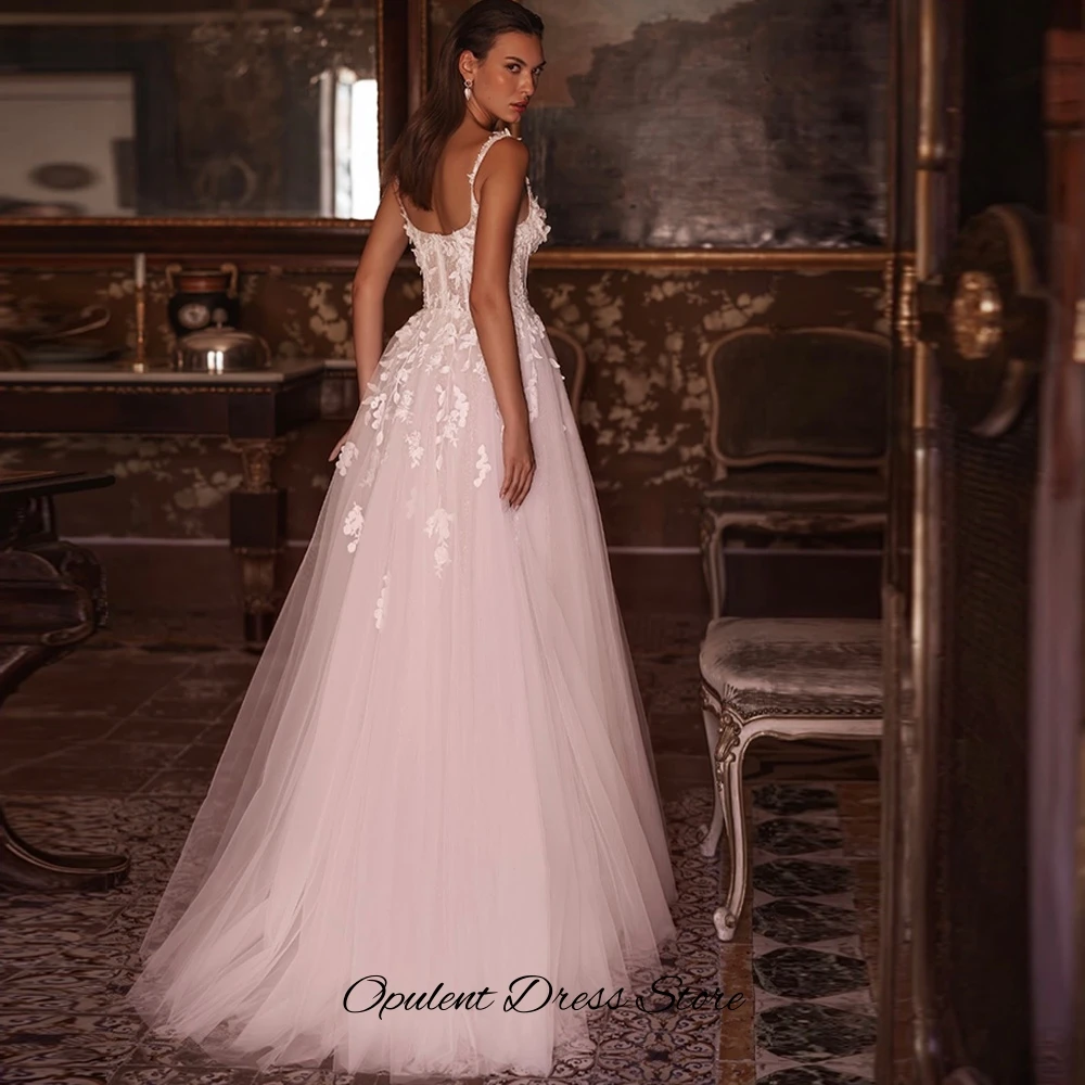 Dreamy Handmade Flowers Bridal Gowns Customized A-Line Tulle Wedding Dress Spaghetti Straps Robe de mariée with Zipper Back