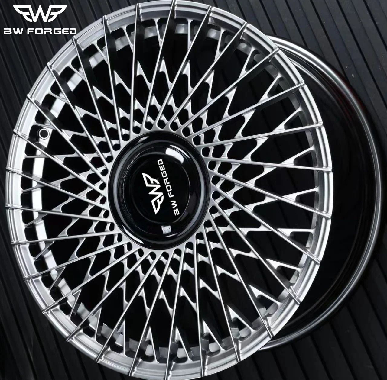 

BW For High Precision CNC Machined Wheel Hubs 19 20 21 22 23 Inch 2-piece Style Wheel 5x130 5x114.3 For Benz Audi Bmw Maybach