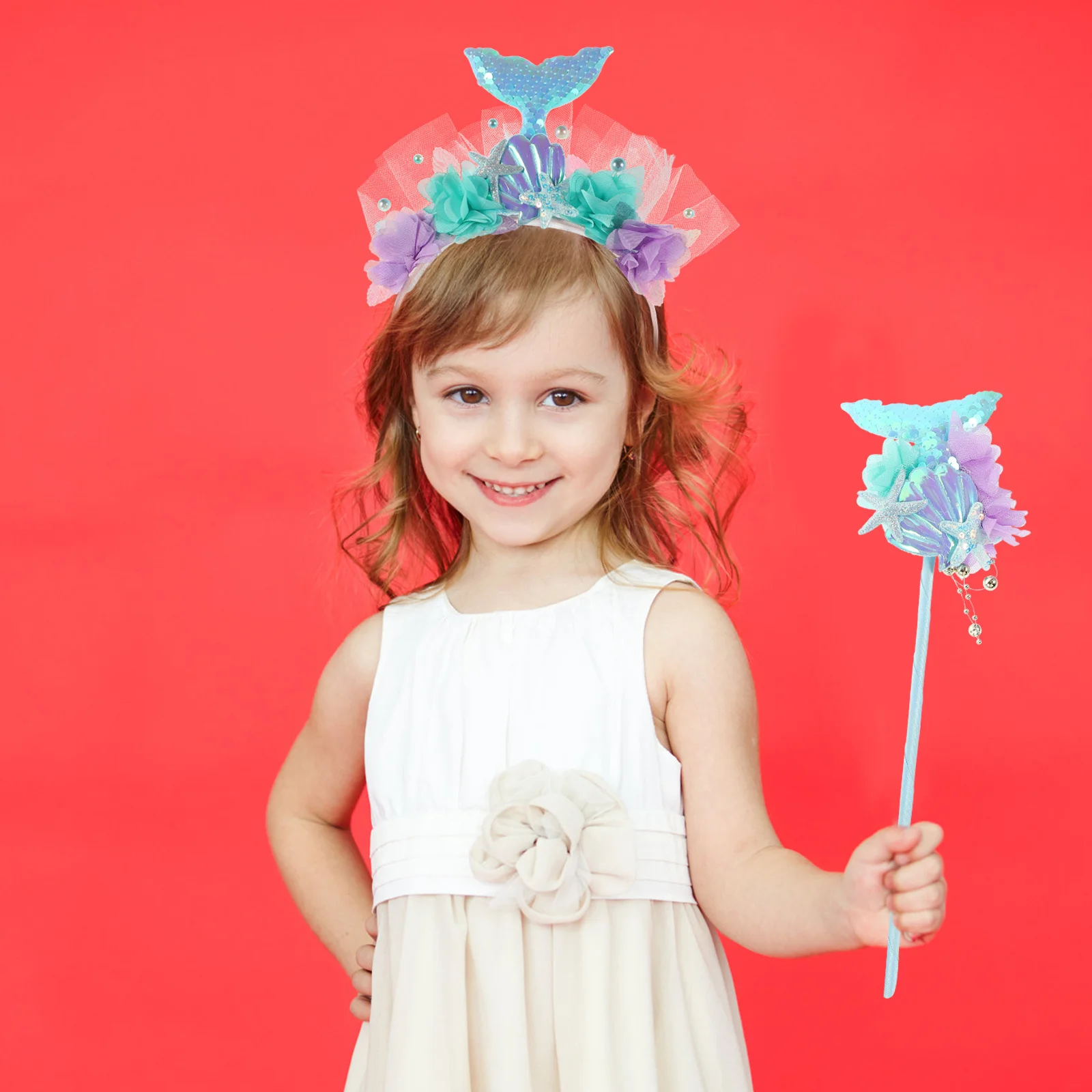 ชุดเครื่องประดับนางเงือก 1 ชุด ประกอบด้วยมงกุฎนางเงือก ที่คาดผม หางนางเงือกวิบวับ ไม้กายสิทธิ์นางฟ้า สำหรับงานปาร์ตี้ ของชำร่วย ชุดแฟนซี  ชุดนางเงือก