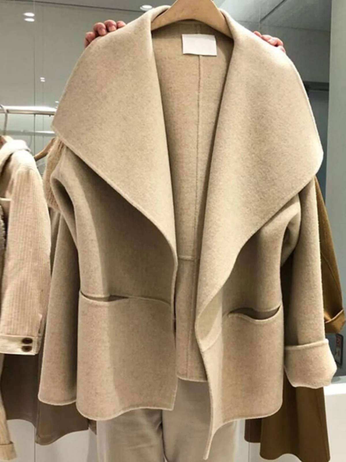 

Women's Woolen Coat Hepburn Sle Loose Fit Double Breasted Plaid Outerwear Korean Version Straight Cut Long Sve Coat