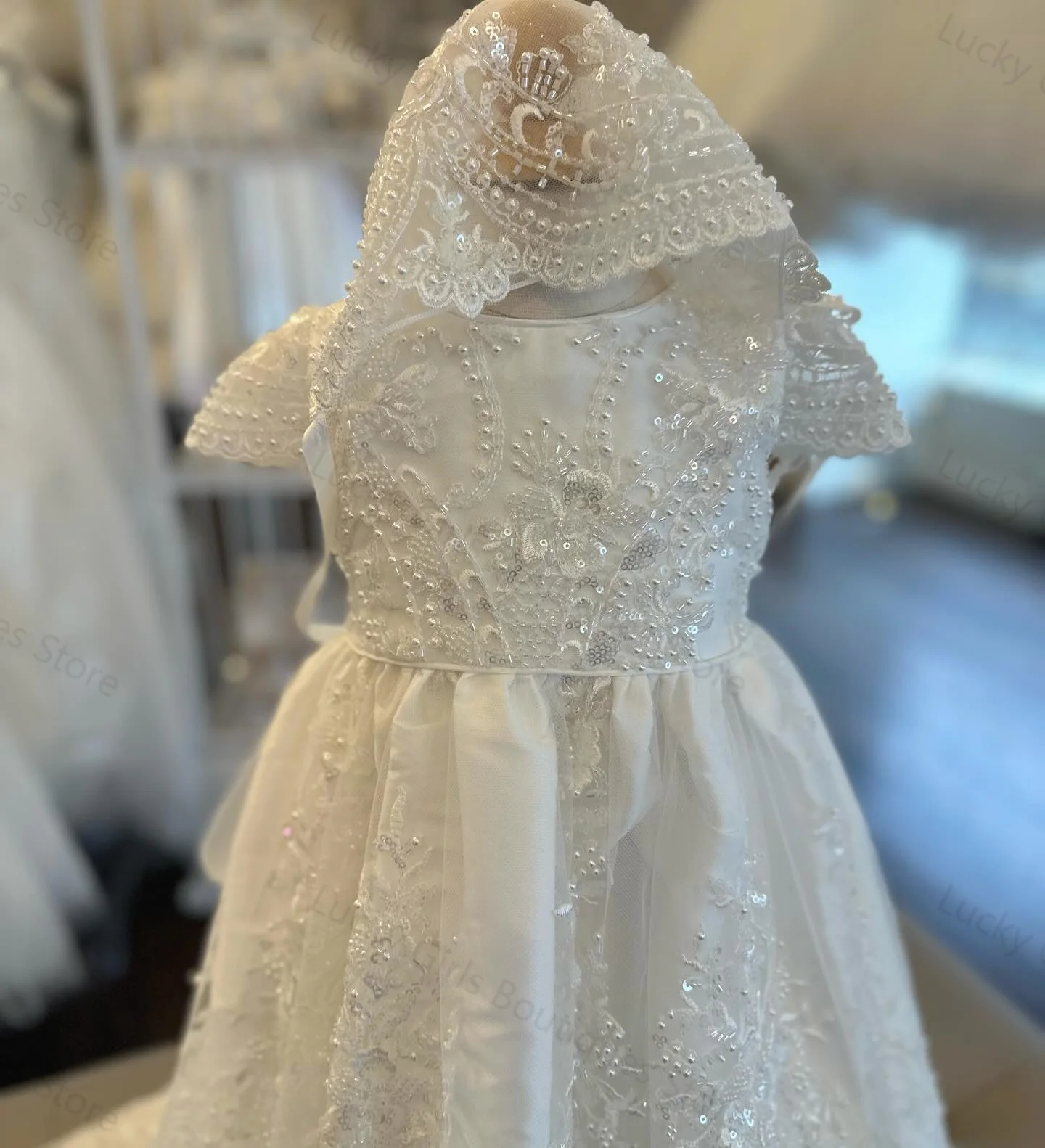 Luxurious A Line Baby Christening Gowns Glitter Beads Sequins Girl Baptism Lace Toddler Birthday Kids First Communion Dresses