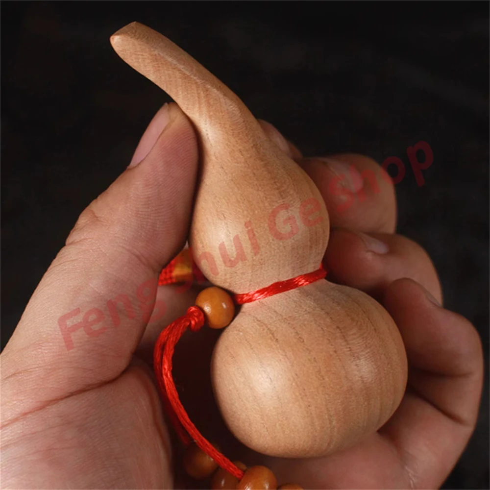 

Peach wood gourd handle, portable pendant, pure handmade unpainted raw wood carving, natural protective and safe decoration