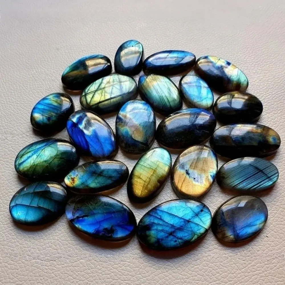 Natural Labradorite Polished Oval Cabochon Labradorite Palm Crystal Gift Home Decoration Mascot Energy Healing Engraving Crystal