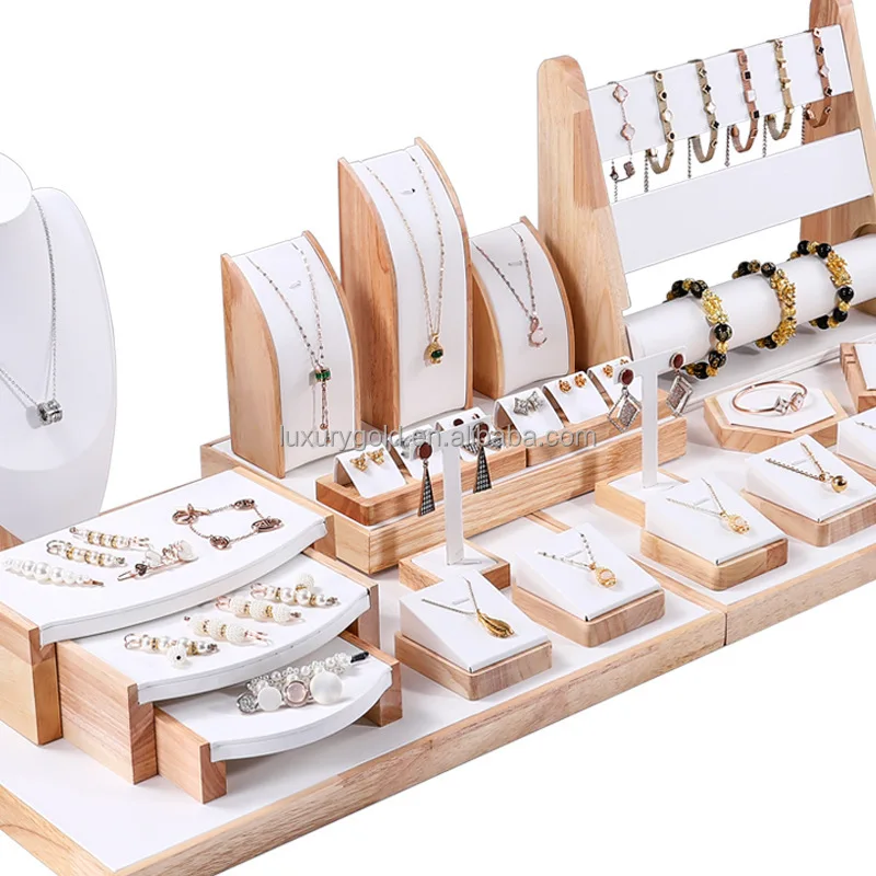 custom.Luxury White Leather Jewelry Display Tray Sets Display Bracelet Necklace Jewelry Display Counter
