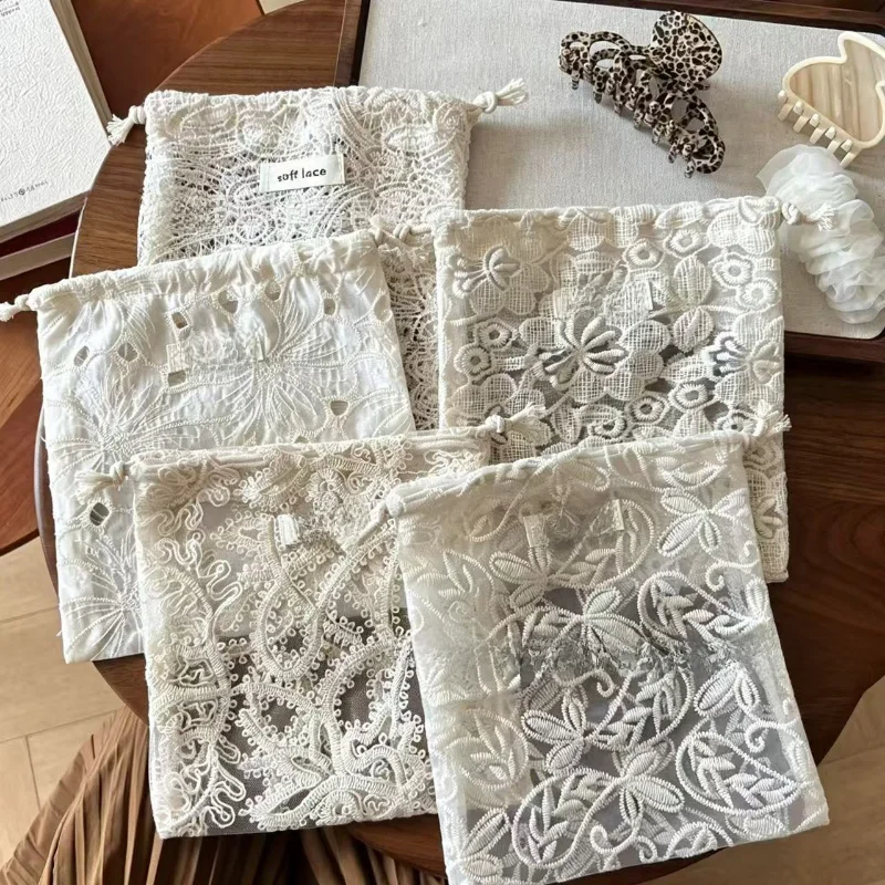 French Retro Cream White Lace Embroidery Drawstring Pouch Polyester Hollow Small Bag For Jewelry Cosmetic Storage Organizer